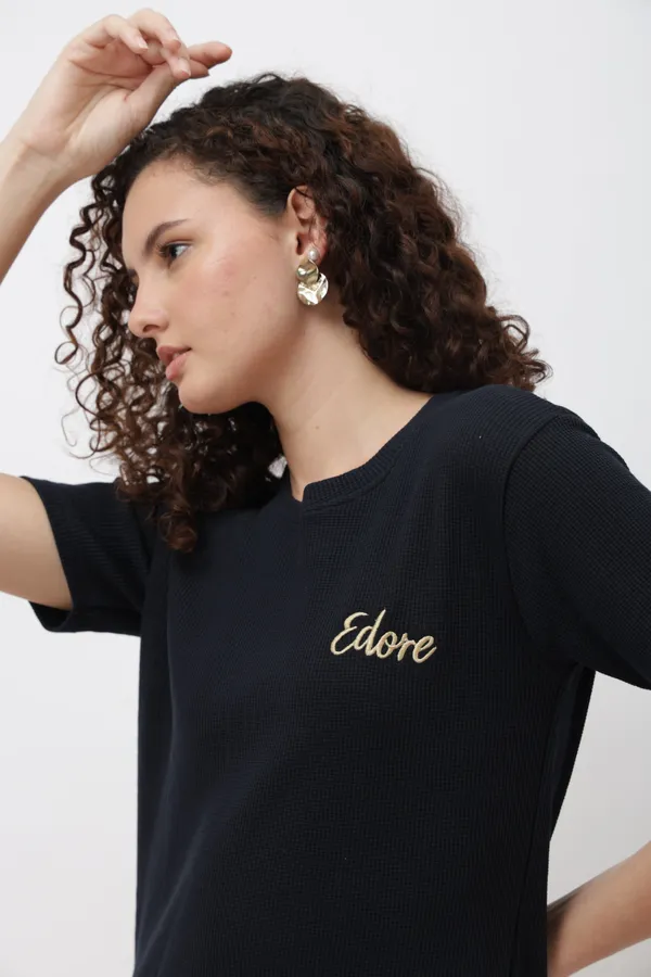 Colton_Women_S_Navy_Blue_Classic_T_Shirt
