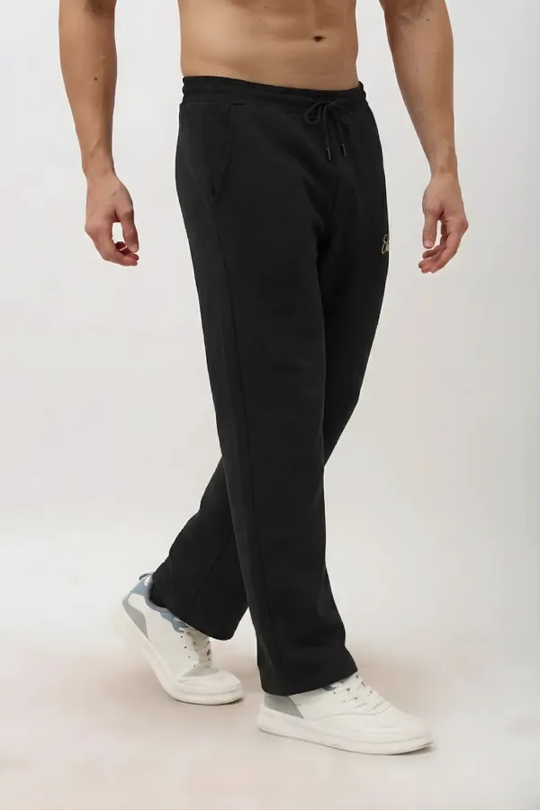 Kaia_Men_S_Black_Relaxed_Pyjama