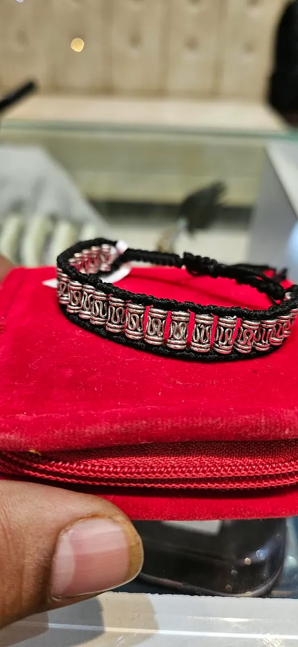 Black_Braided_Embellished_Bracelet__for_Women