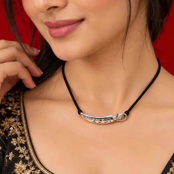Silver_Jewellery_Katar_(Talwar)_Pendant