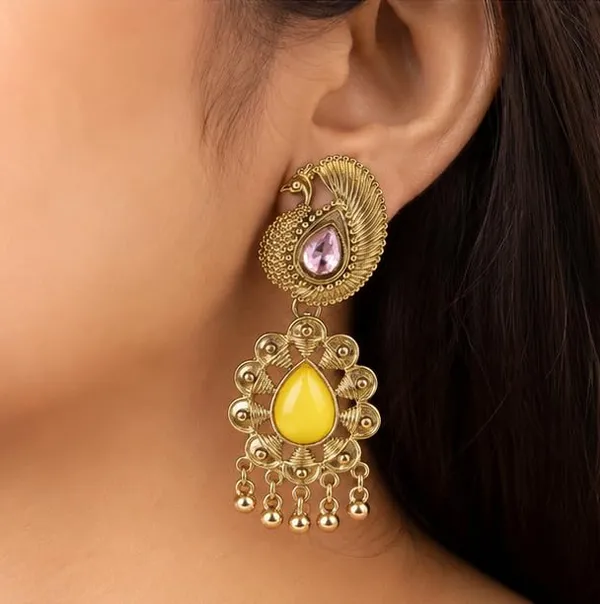 Traditional_Gold_Plated_Jhumka_Earrings_For_Women