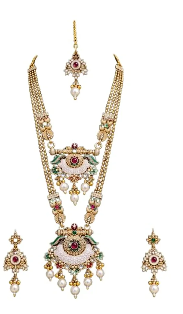 Kundan_Pearl_Necklace_Set_With_Earrings_And_Maang_Tikka