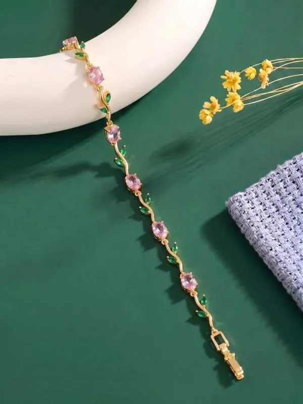 Women_Chain_Link_Floral_Bracelet