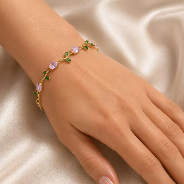 Women_Chain_Link_Floral_Bracelet