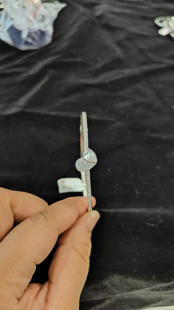 White_925_Silver_Kada_For_Jewellery