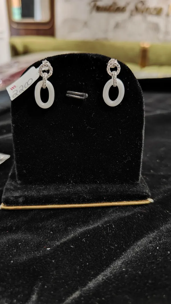 White_925_Silver_Drop_Earrings_For_Jewellery