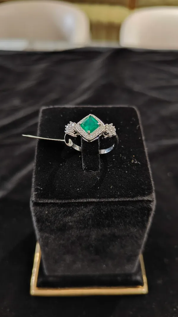 White_925_Silver_Ring_For_Jewellery