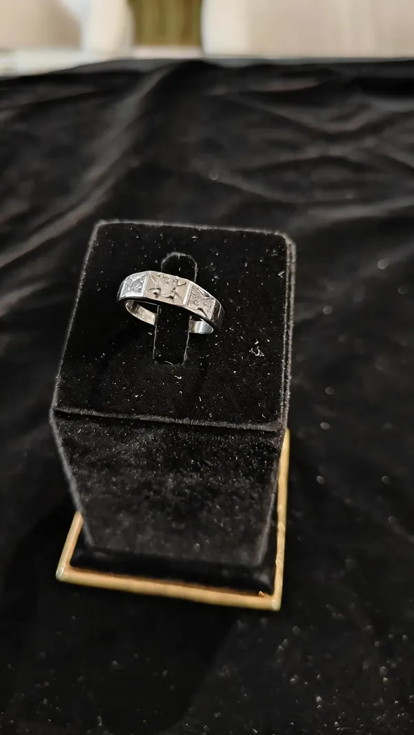White_925_Silver_Ring_For_Jewellery