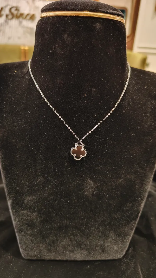 White_925_Silver_Pendant_Necklace_For_Jewellery