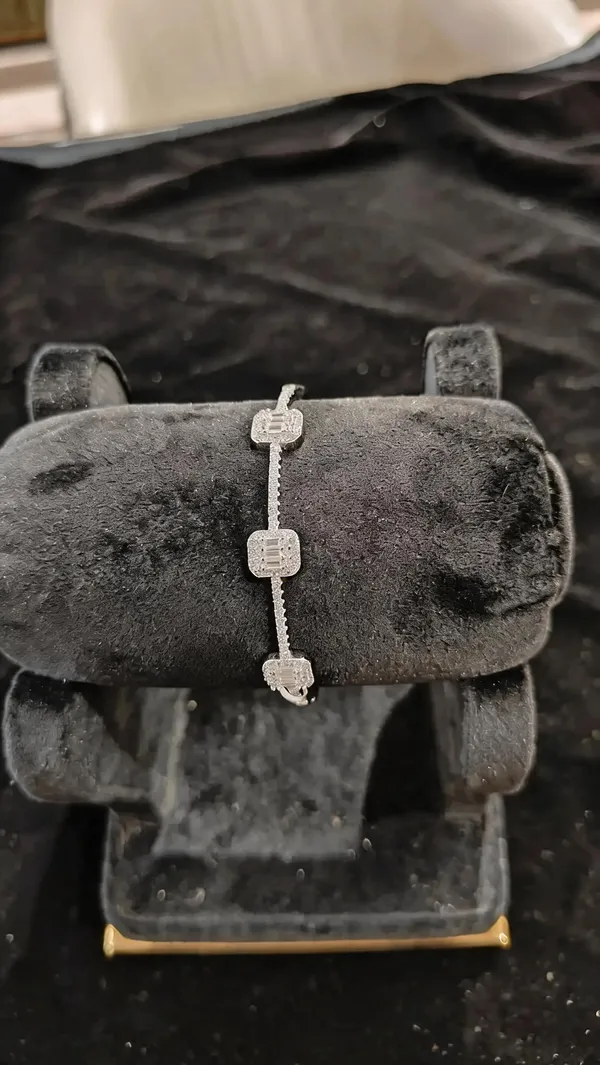 White_925_Silver_Kada_For_Jewellery