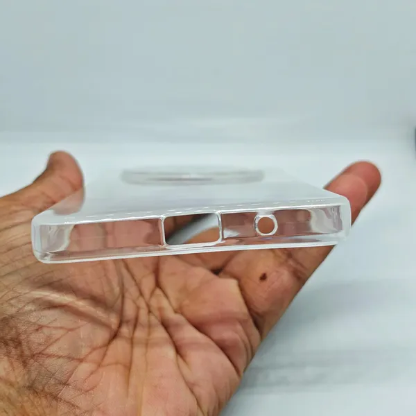 Clear_Case_With_Ring_Holder_And_Camera_Shield