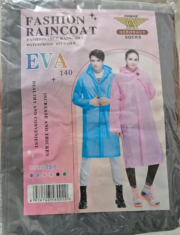 Eva_Raincoat_With_Hood
