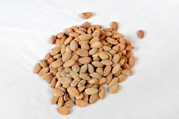 The_Almond_Store_Roasted_Salted_Almonds_500_Gm