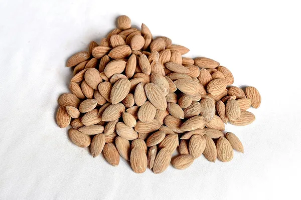 The_Almond_Store_Roasted_Salted_Almonds_250_Gm