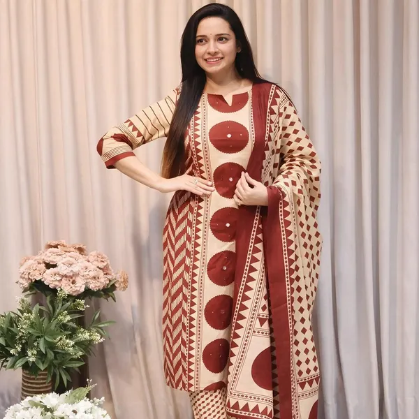 Vedika'S_Polka_Black_Kurta_Set