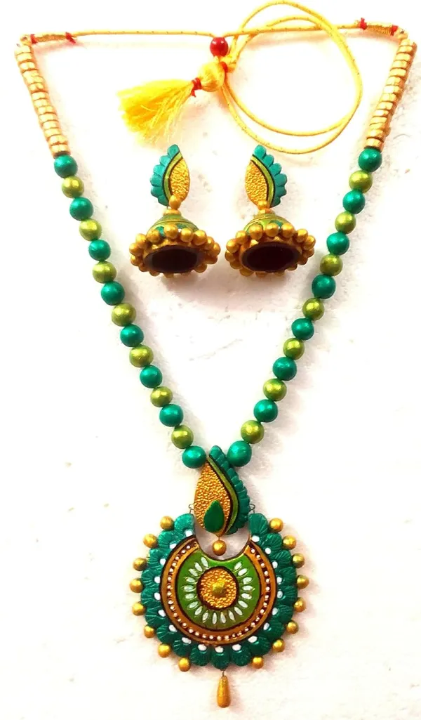 Terracotta_Necklace_And_Earrings_Set_For_Women