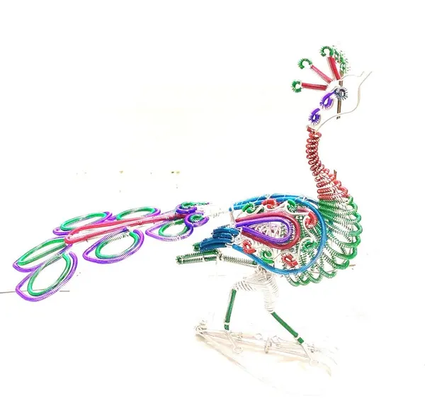 Metal_Peacock_Showpiece