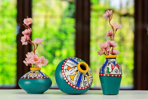 Wheel_Thrown_Terracotta_Warli_Printed_Vase