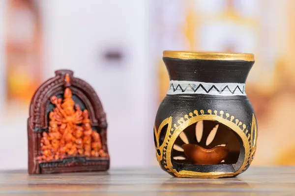 Terracotta_Oil_Diffuser_With_Idol
