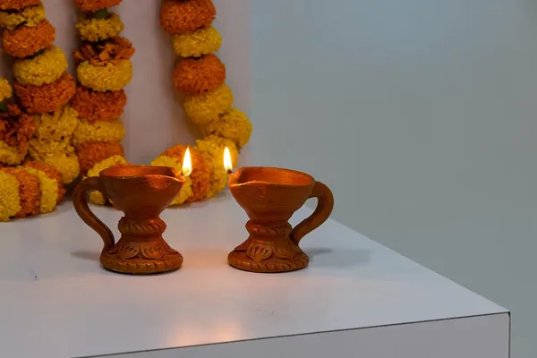 Terracotta_Stand_Diya