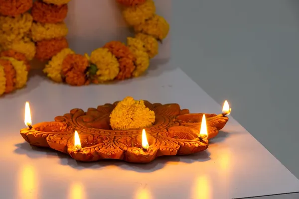 Handcrafted_Oil_Diya