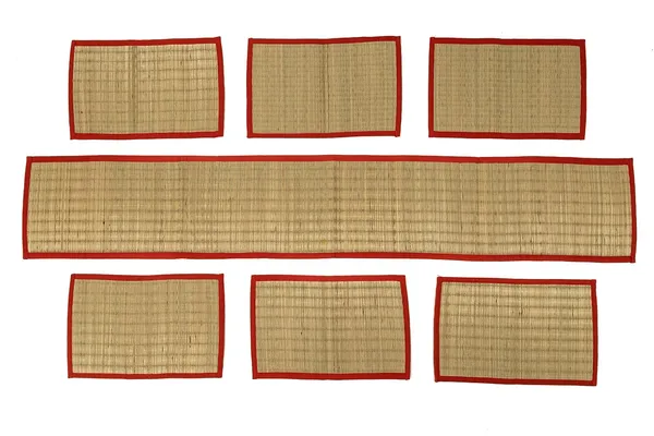 River_Grass_Dining_Table_Place_Mats_With_Runner