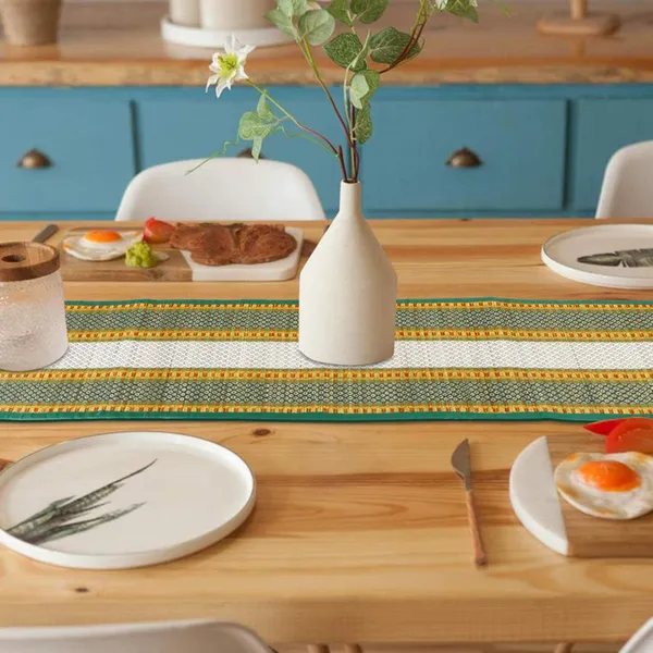 Madurkathi_Grass_Table_Runner