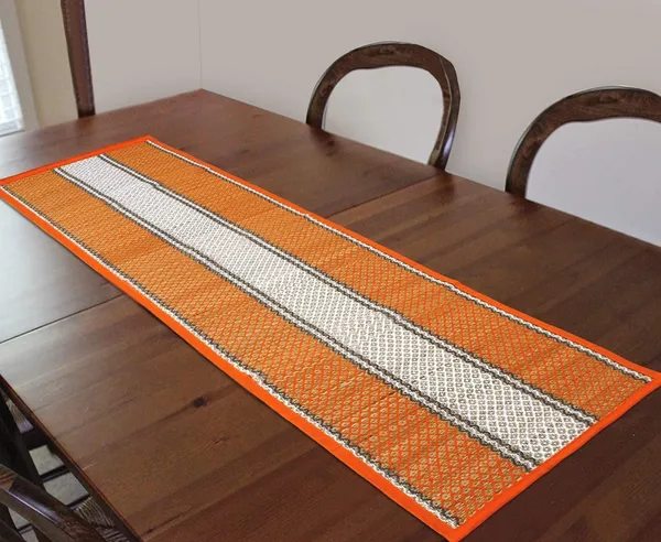 Madurkathi_Grass_Table_Runner