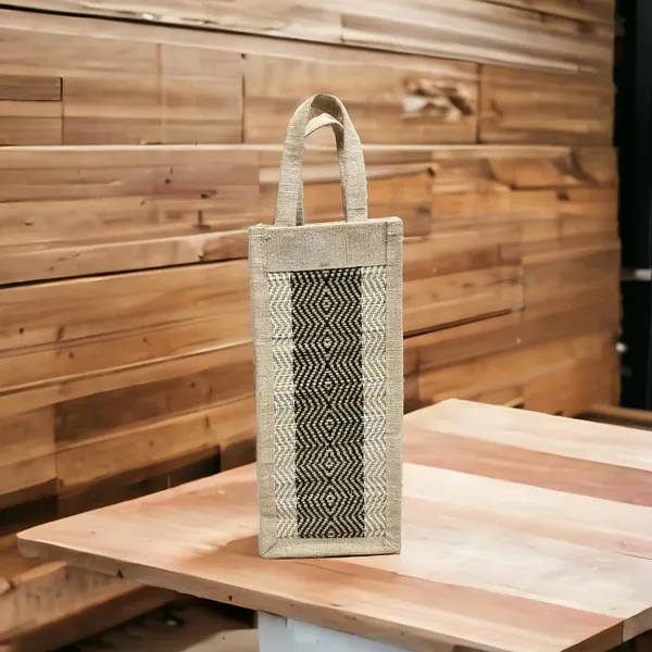 Madurkathi_River_Grass_Bottle_Bag