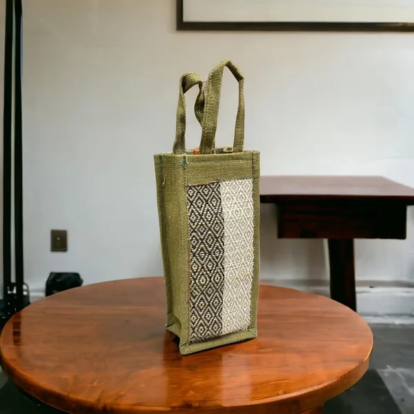 Madurkathi_River_Grass_Bottle_Bag