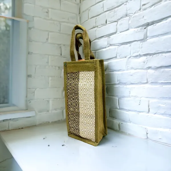 Madurkathi_River_Grass_Bottle_Bag