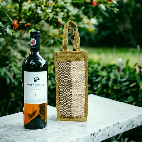 Madurkathi_River_Grass_Bottle_Bag
