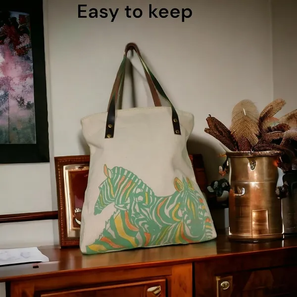 Canvas_Tote_Bag_With_Zip_And_Leather_Handle