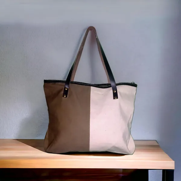 Canvas_Tote_Bag_With_Zip_And_Leather_Handle