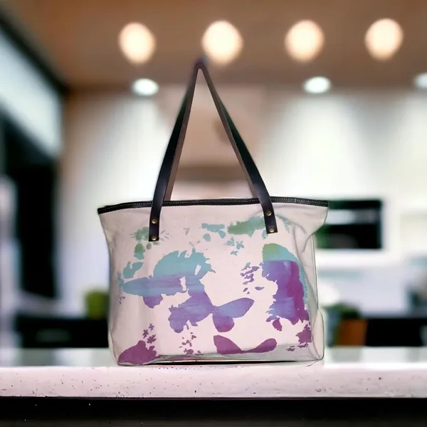 Canvas_Tote_Bag_With_Zip_And_Leather_Handle