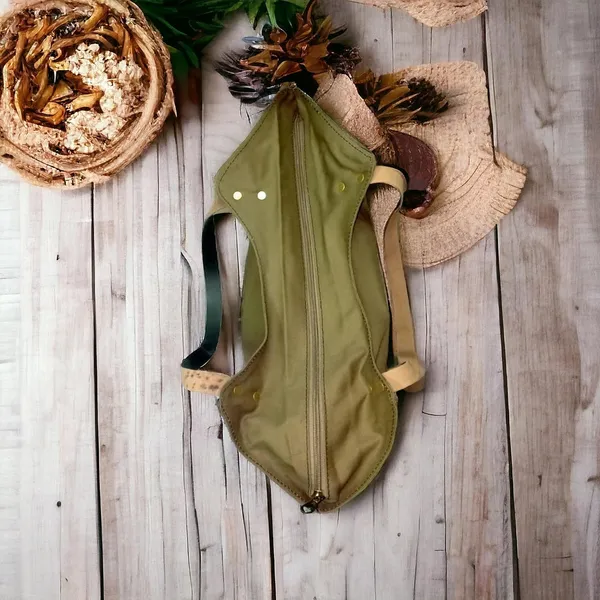 Canvas_Tote_Bag_With_Leather_Handle