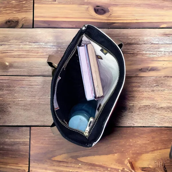 Canvas_Tote_Bag_With_Zip_And_Leather_Handle