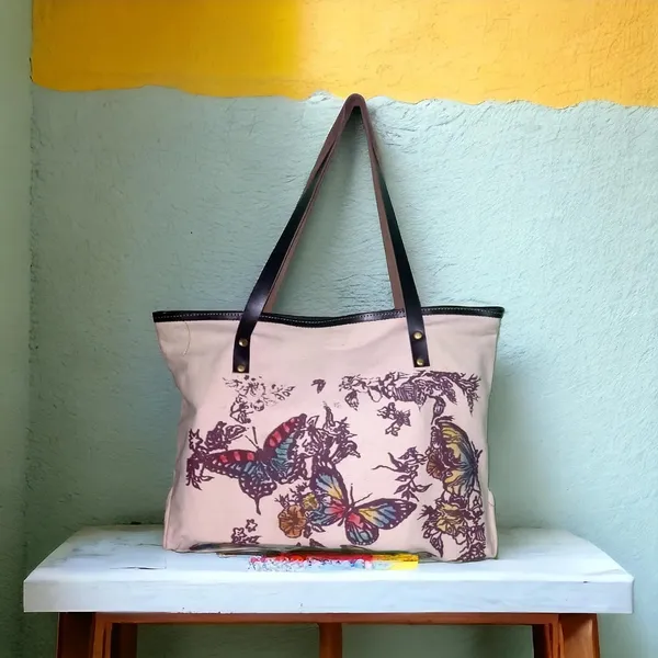 Canvas_Tote_Bag_With_Leather_Handle