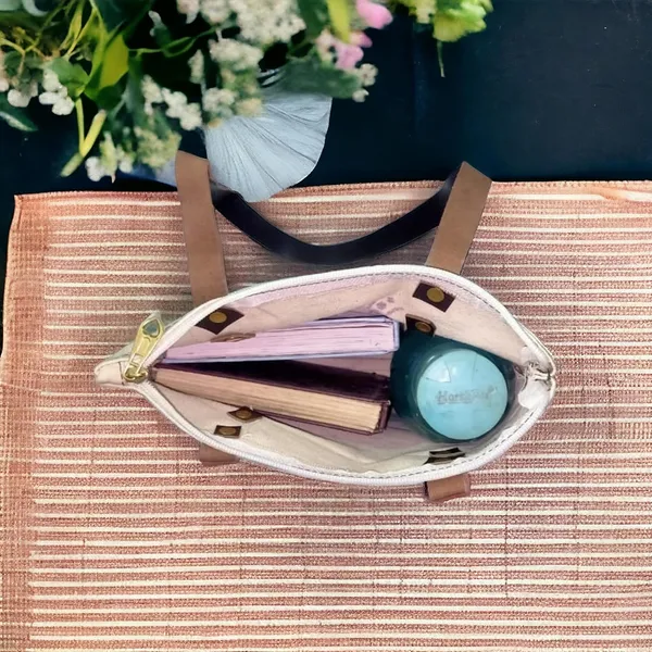 Canvas_Tote_Bag_With_Zip_And_Leather_Handle