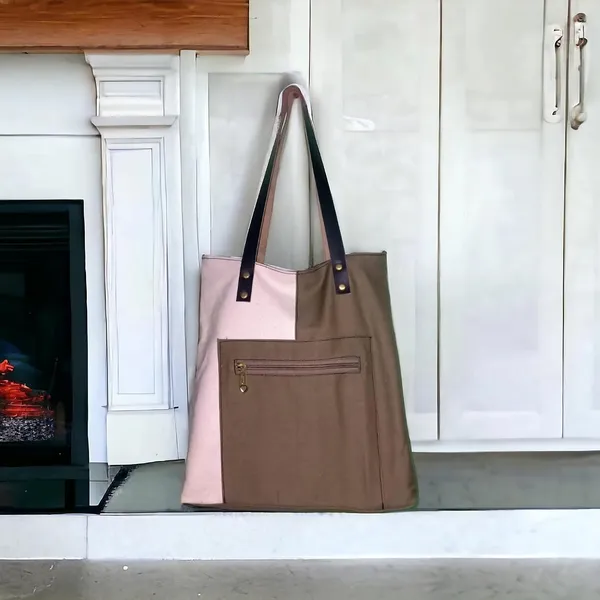 Canvas_Tote_Bag_With_Zip_And_Leather_Handle