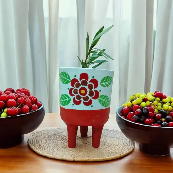 Handcrafted_Indoor_Outdoor_Planter