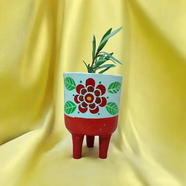 Handcrafted_Indoor_Outdoor_Planter