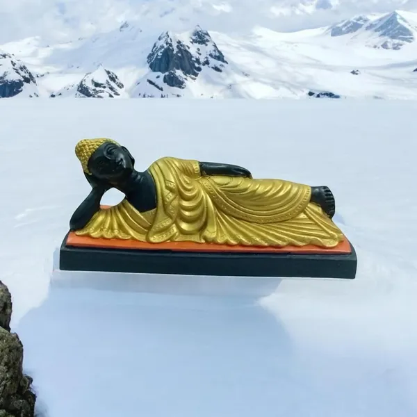 Terracotta_Sleeping_Buddha_Sculpture