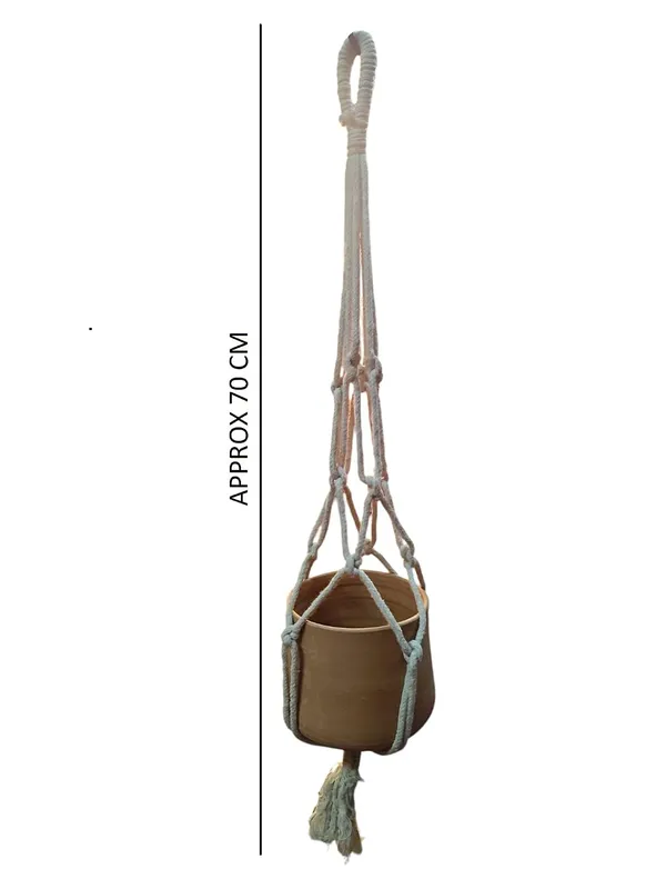Macrame_Plant_Hanger_With_Terracotta_Planter