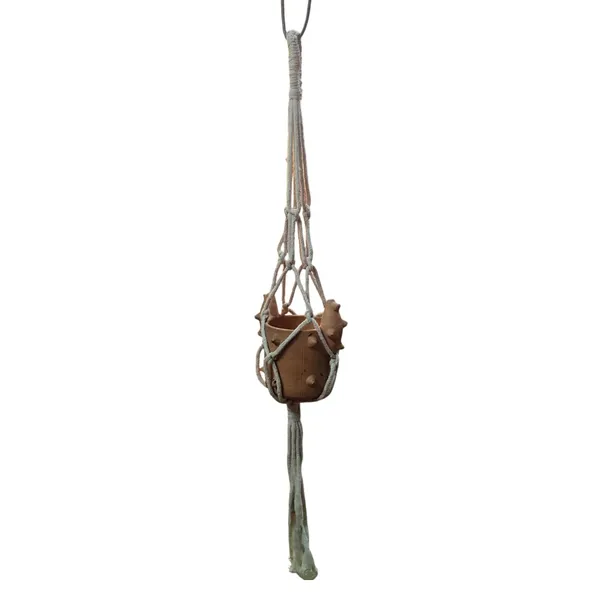 Macrame_Plant_Hanger_With_Terracotta_Planter
