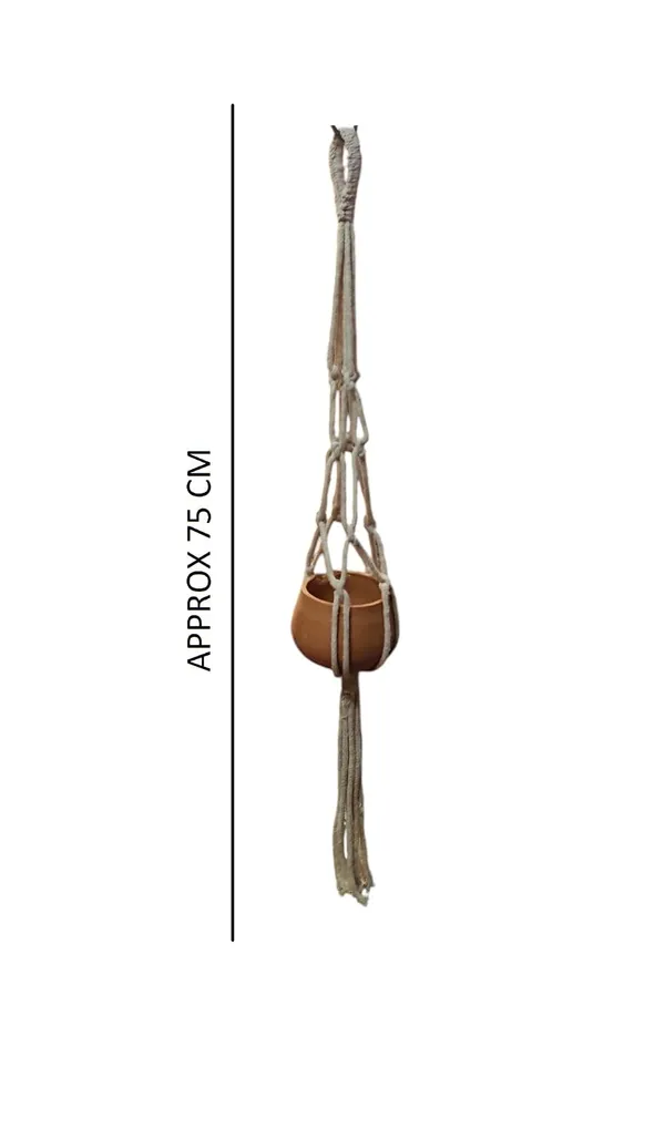 Macrame_Plant_Hanger_With_Terracotta_Planter