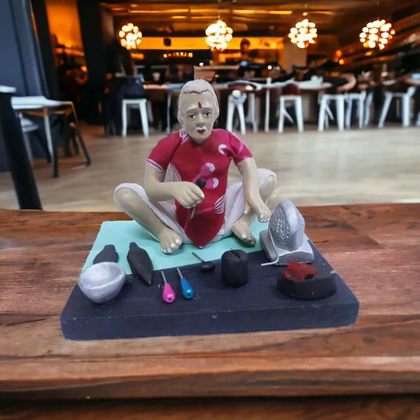 Clay_Doll_Human_Working_Figure