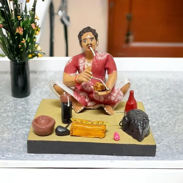 Handmade_Clay_Human_Figure_Miniature
