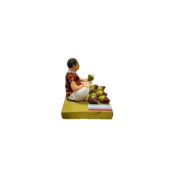 Clay_Miniature_Coconut_Seller_Figurine