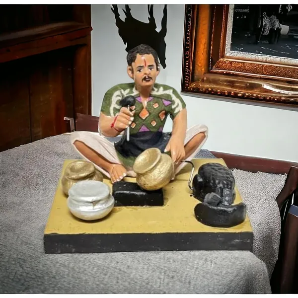 Handmade_Clay_Human_Figure_Miniature